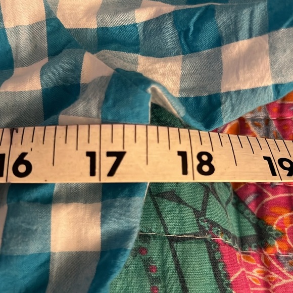 Lilly Pulitzer ladies top - Picture 10 of 12